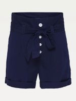 Shorts-con-cinturon-anudable-y-bajo-con-vuelta