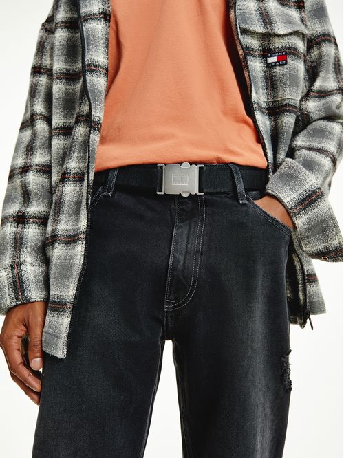 Cinturón textil trenzado con hebilla