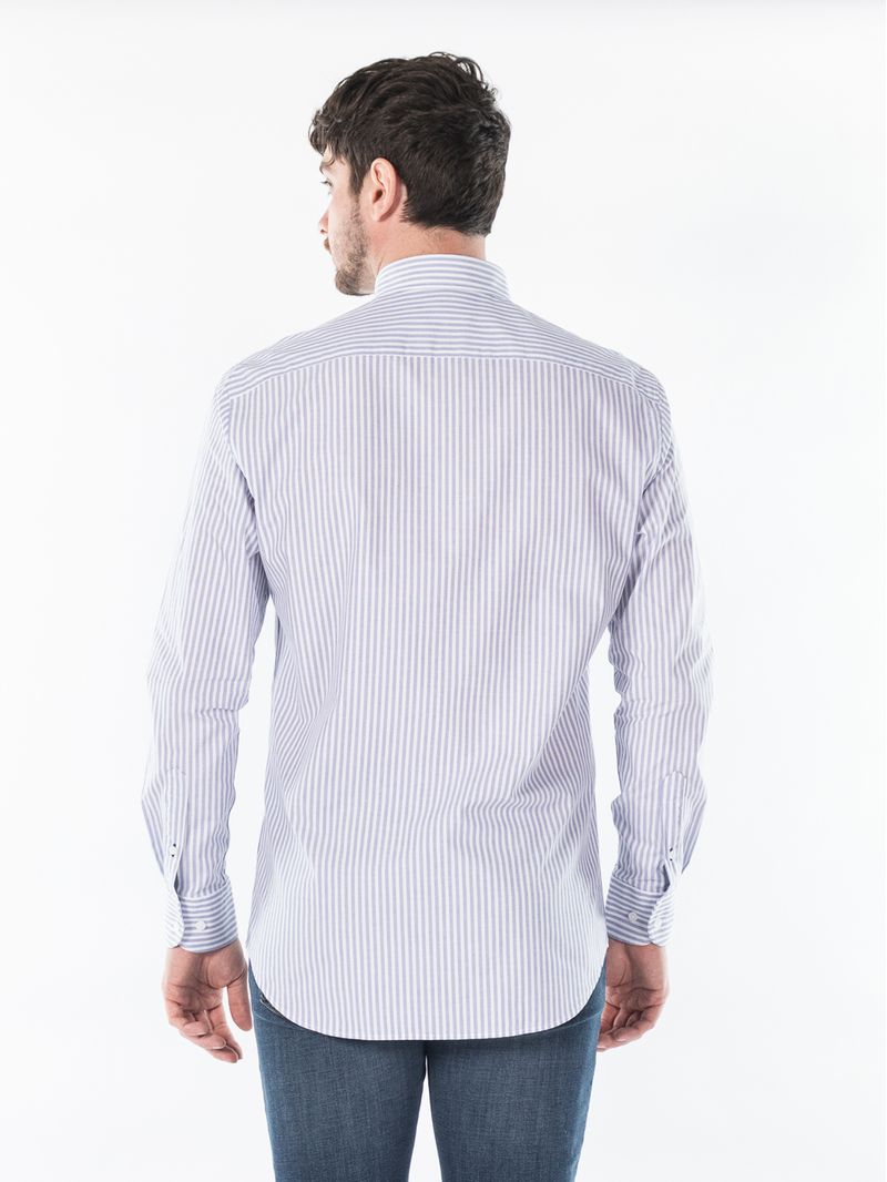 Camisa-con-rayas-para-hombres