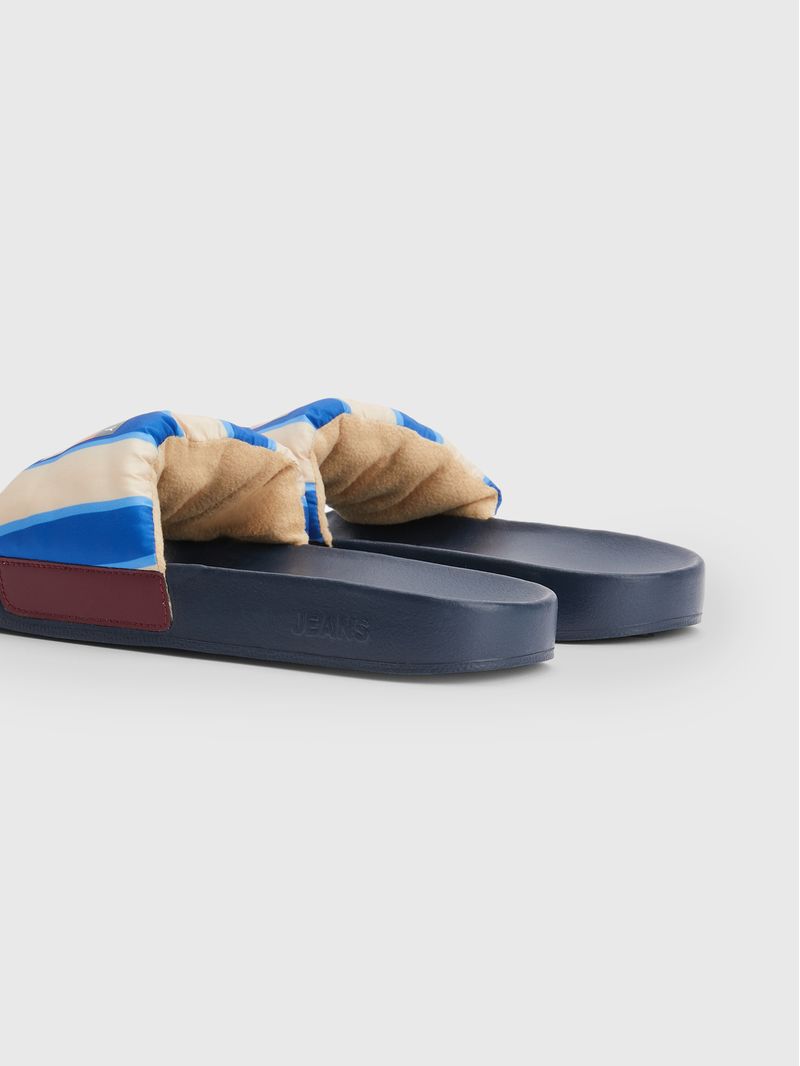 Chanclas-acolchadas-de-rayas