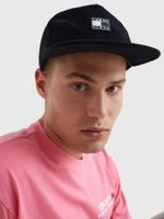 Gorra-de-beisbol-con-logo
