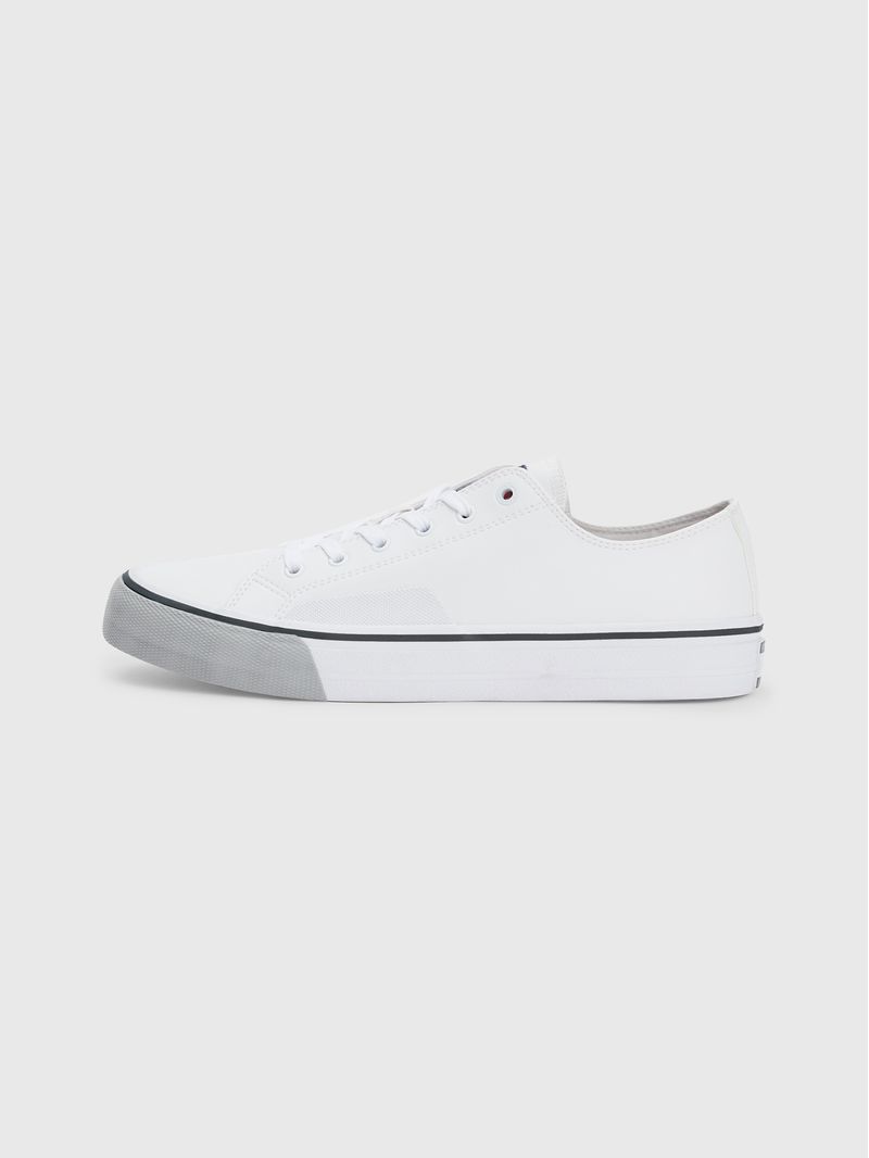 ZAPATILLAS-DE-CORTE-BAJO-CON-CORDONES