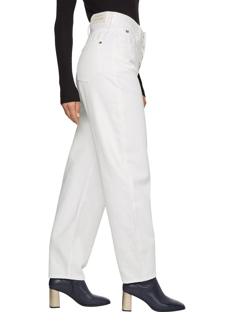 JEANS-ALTOS-CON-CORTE-GLOBO-EN-BLANCO-ROTO