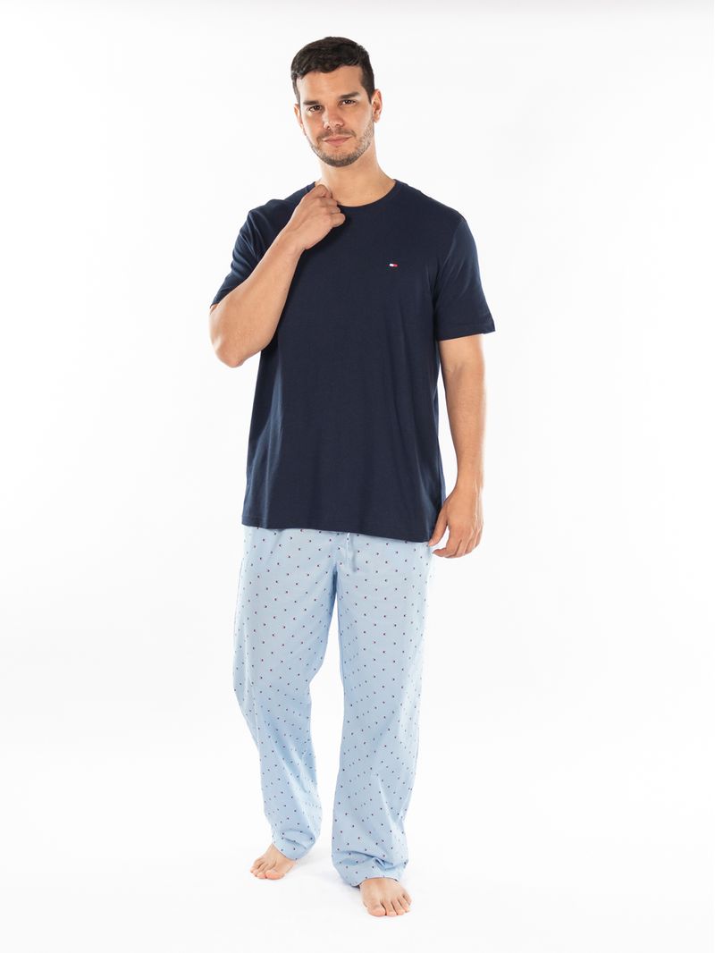 CONJUNTO-DE-PIJAMA-PARA-HOMBRE