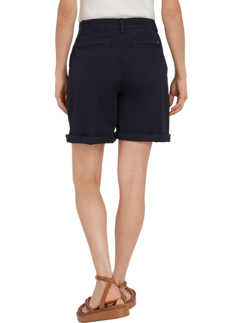 PANTALÓN CHINO CORTO CON BAJO CON VUELTA