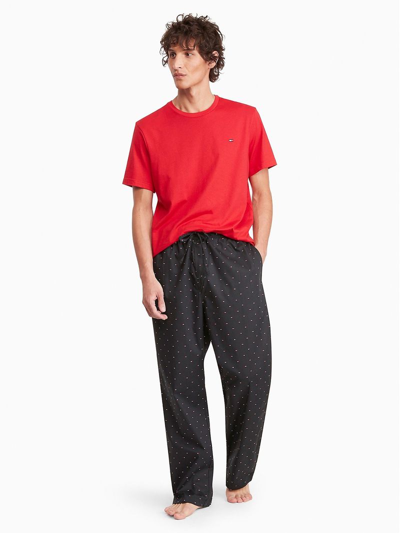 CONJUNTO-DE-PIJAMA-PARA-HOMBRE