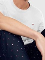 CONJUNTO-DE-PIJAMA-PARA-HOMBRE