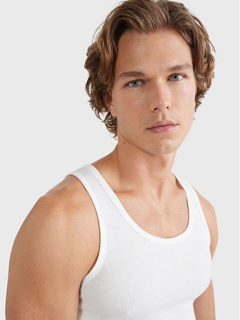 PAQUETE-DE-TRES-T-SHIRTS-PARA-CABALLERO