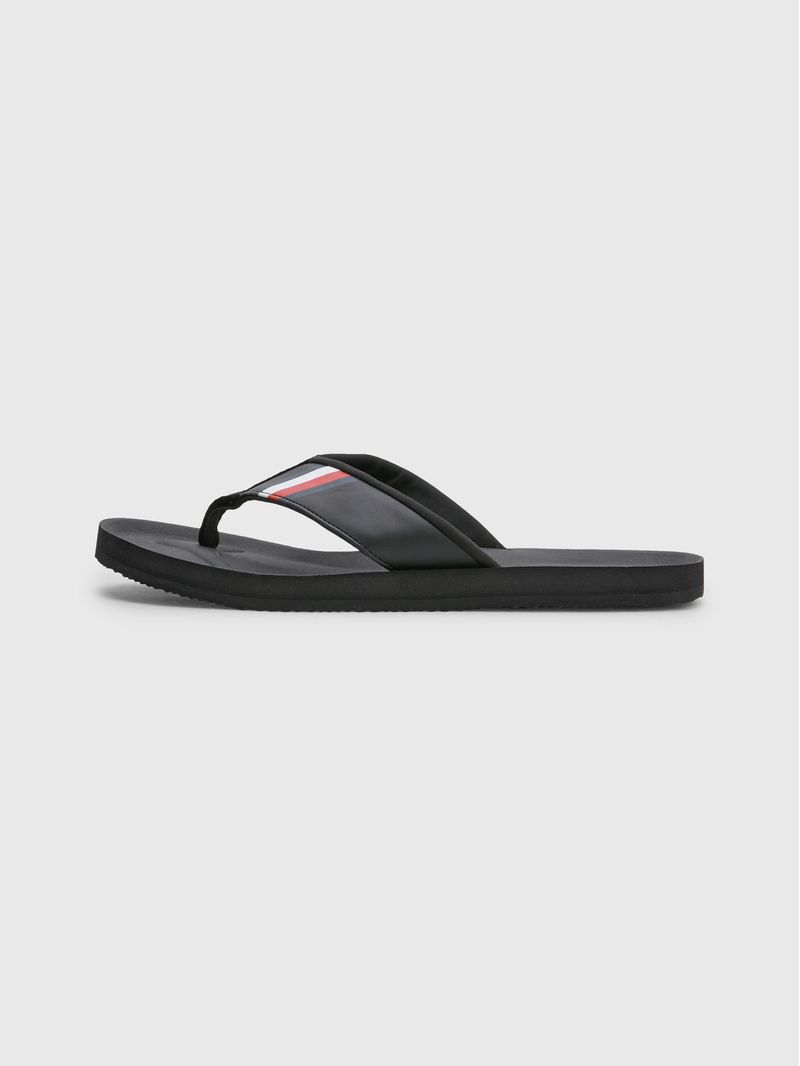 CHANCLAS-ACOLCHADAS-CON-CINTA-DISTINTIVA