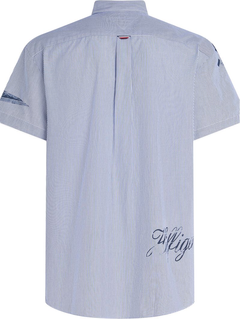 CAMISA-OVERSIZE-DE-MANGA-CORTA-CON-LOGOS