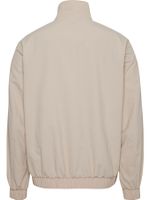 CHAQUETA-CON-PARCHE-CON-LOGO-ESSENTIAL