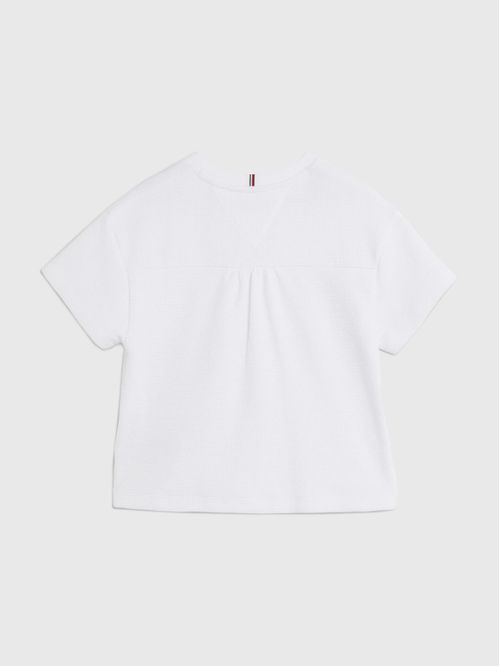 T-SHIRT CON LOGO DE PARCHE