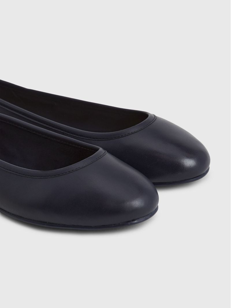 BAILARINAS-ESSENTIAL-CHIC-CUERO