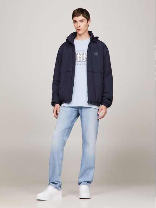 Chumpa con capucha y logo tonal