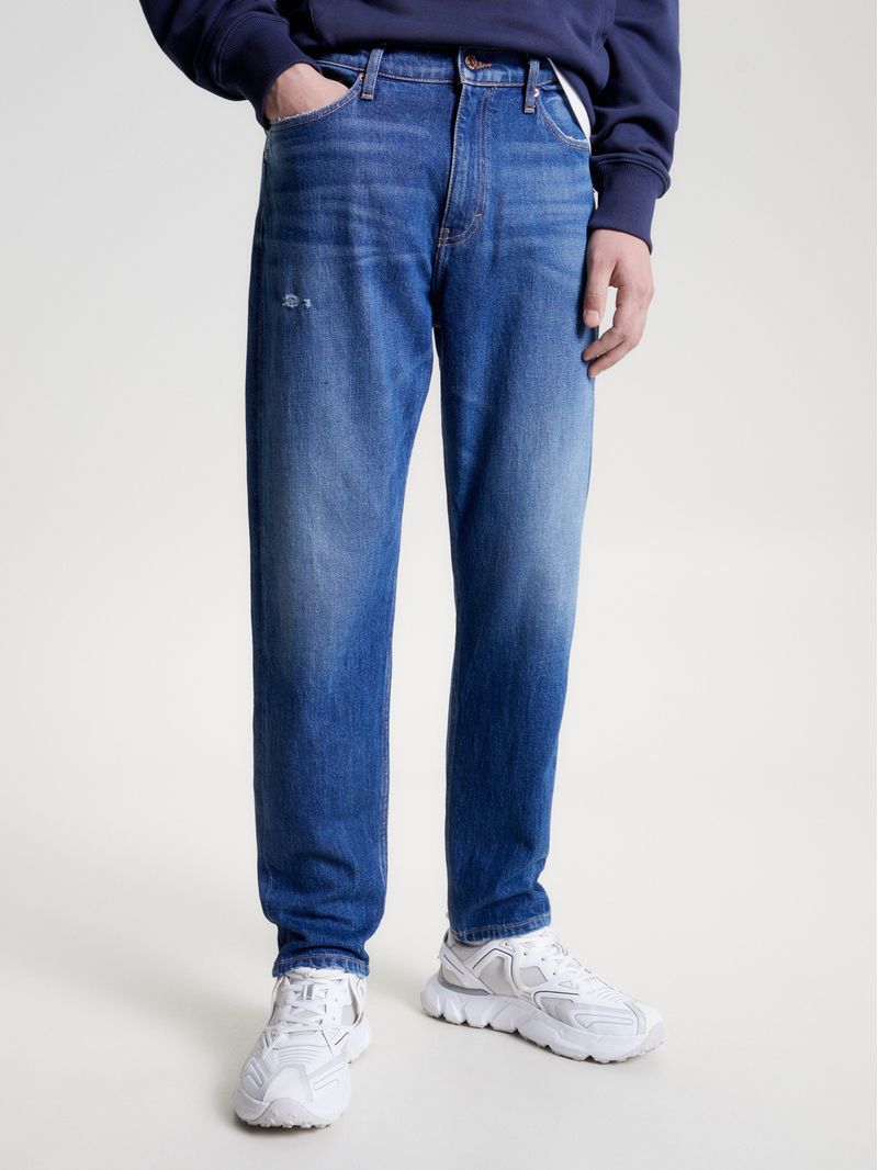 Jeans-desteñidos-de-corte-relaxed