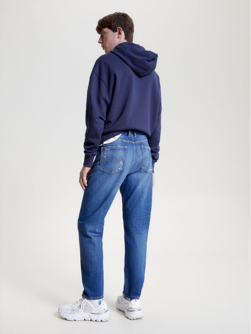 Jeans-desteñidos-de-corte-relaxed