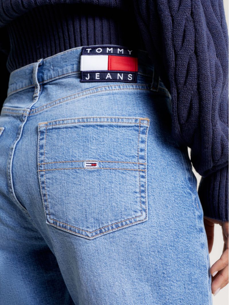 Jeans-Harper-rectos-y-tobilleros-con-talle-alto-y-bajo-con-abertura