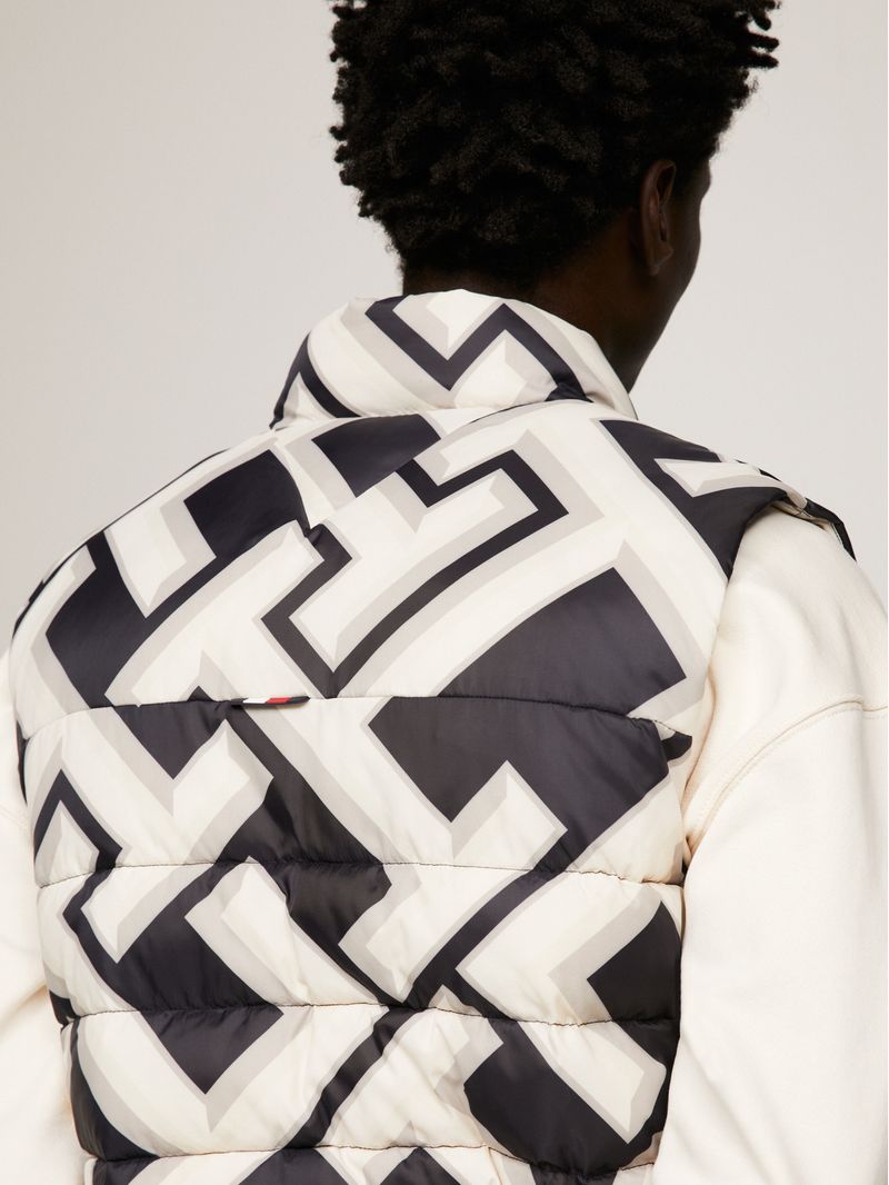 Chaleco-acolchado-th-warm-con-logo-new-york