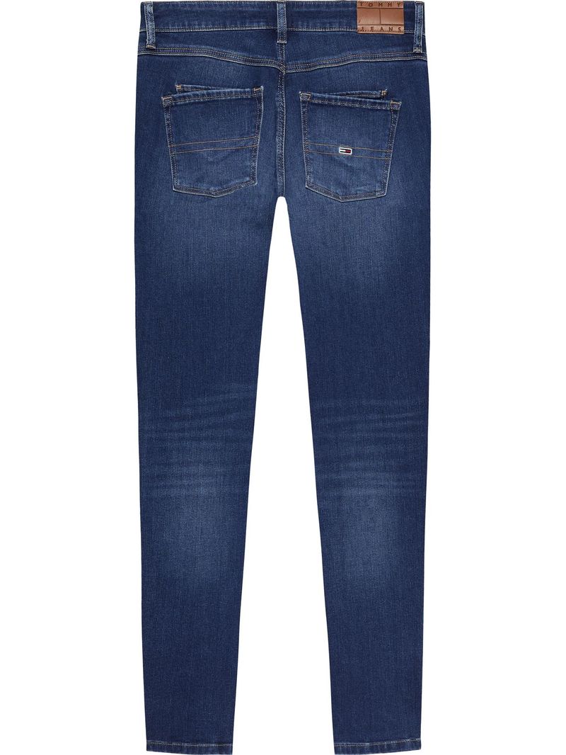 Jeans-denim-skinny-con-zipper-en-los-tobillos.-