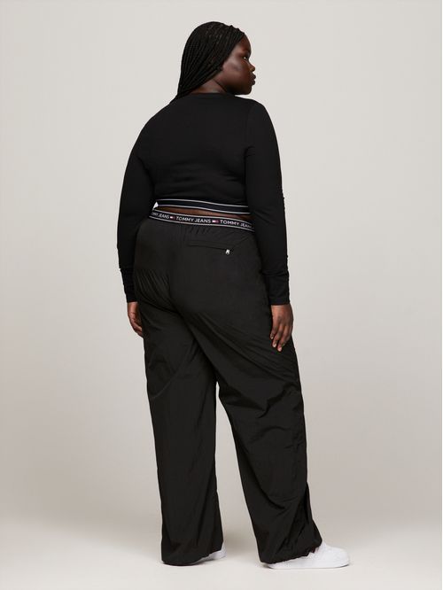 Joggers de corte holgado con inscripción