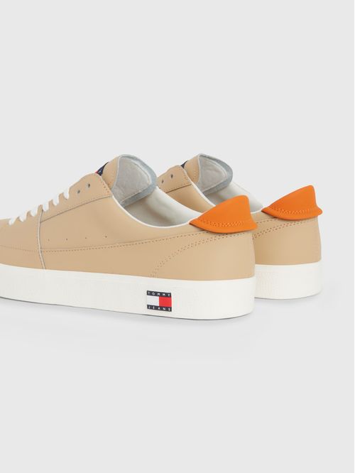 Zapato tenis vulcanized de cuero con cordones