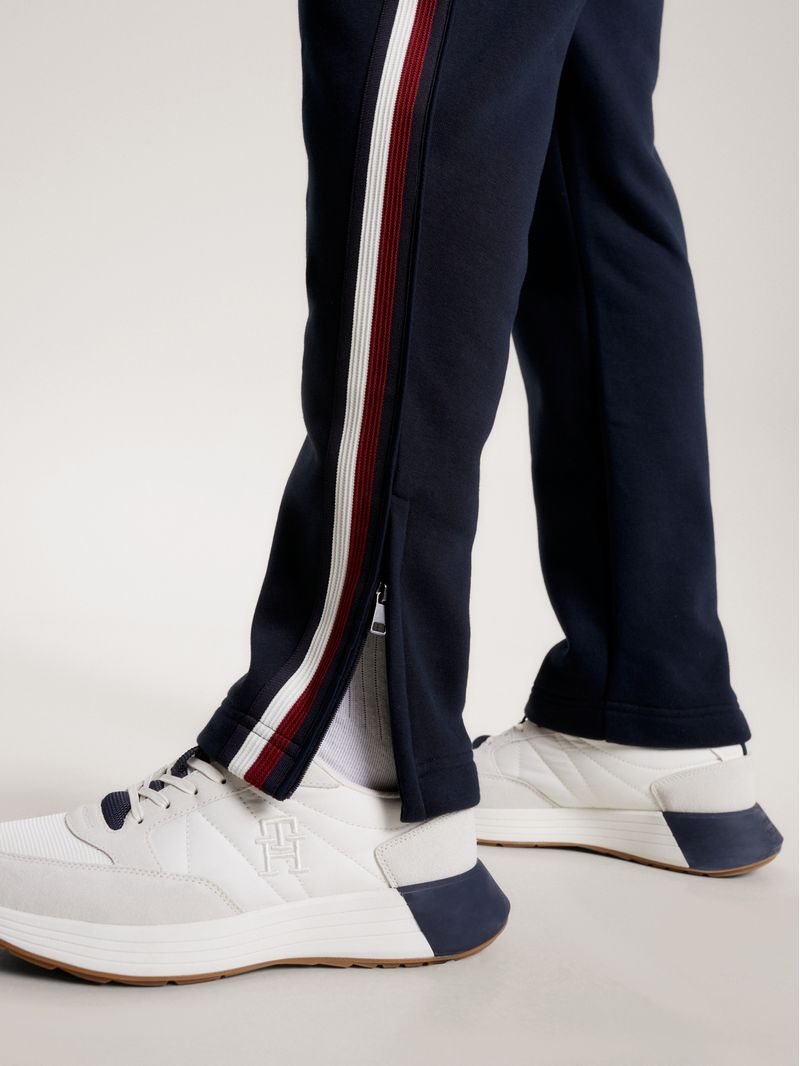 Joggers-Global-Stripe