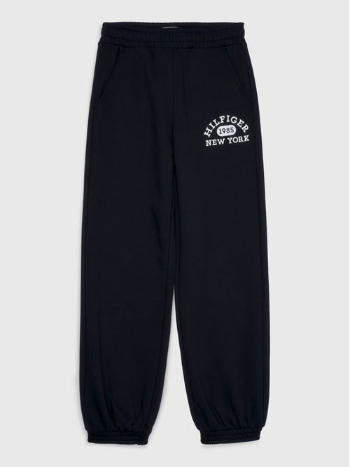 Joggers universitarios con logo