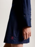 Vestido-de-manga-larga-y-corte-evase