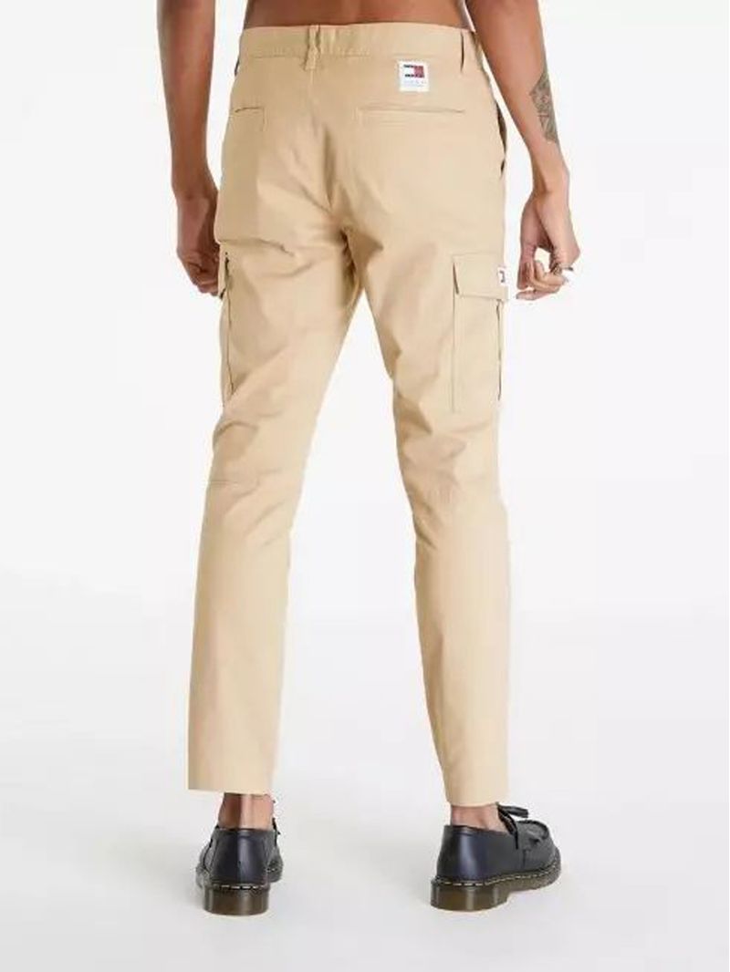 Pantalon-Austin-cargo-con-parche