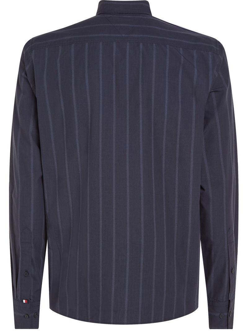 Camisa-con-diseño-de-rayas