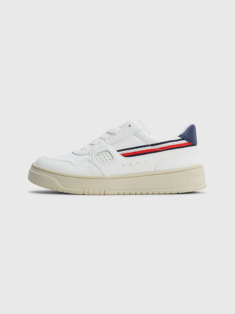 Zapato-tenis-con-rayas-para-niños