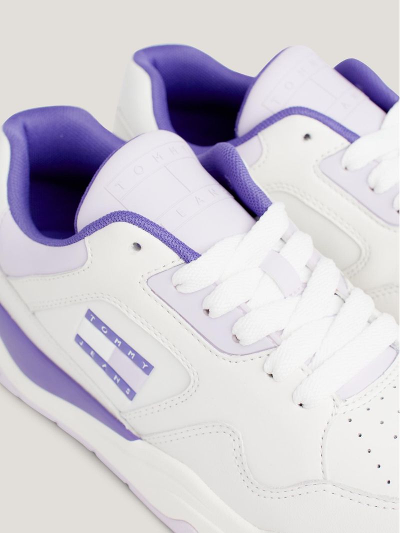 Zapato-tenis-con-suela-con-camara-de-aire