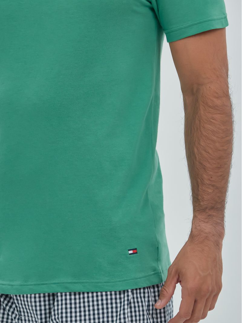 Paquete-de-3-playeras-de-cuello-redondo-con-logo