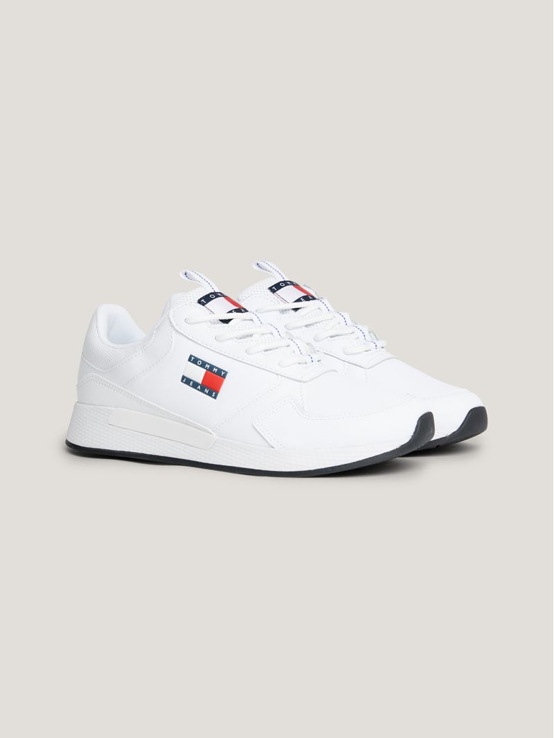 Zapato-tenis-Essential-flexibles-con-parche