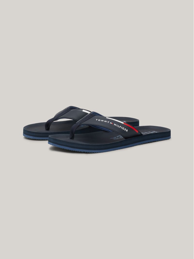 Chancletas-con-logo-en-la-tira