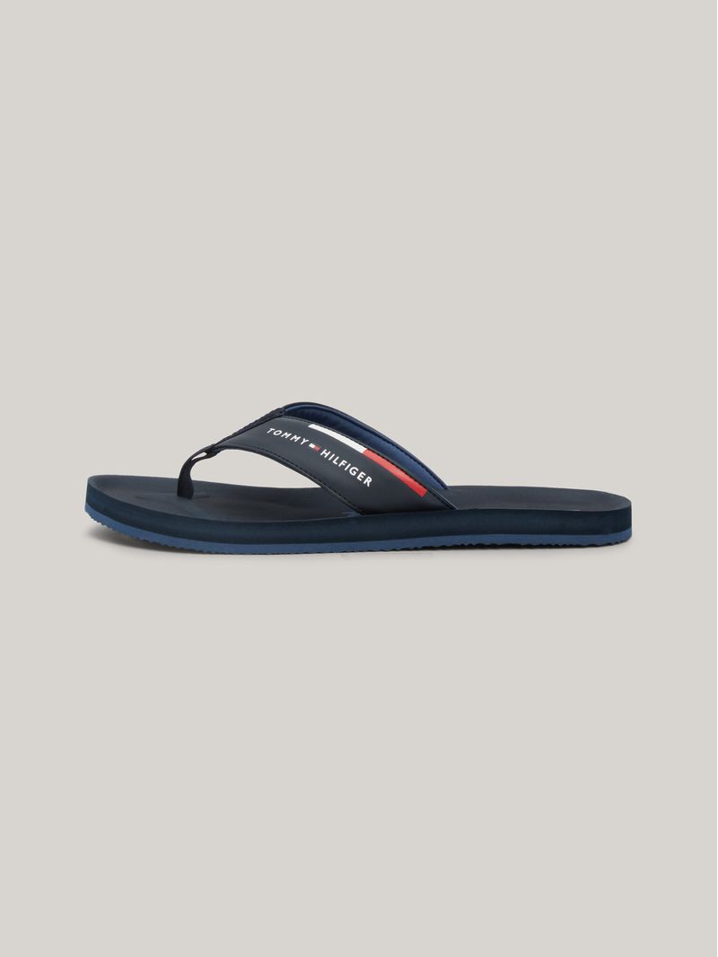 Chancletas-con-logo-en-la-tira