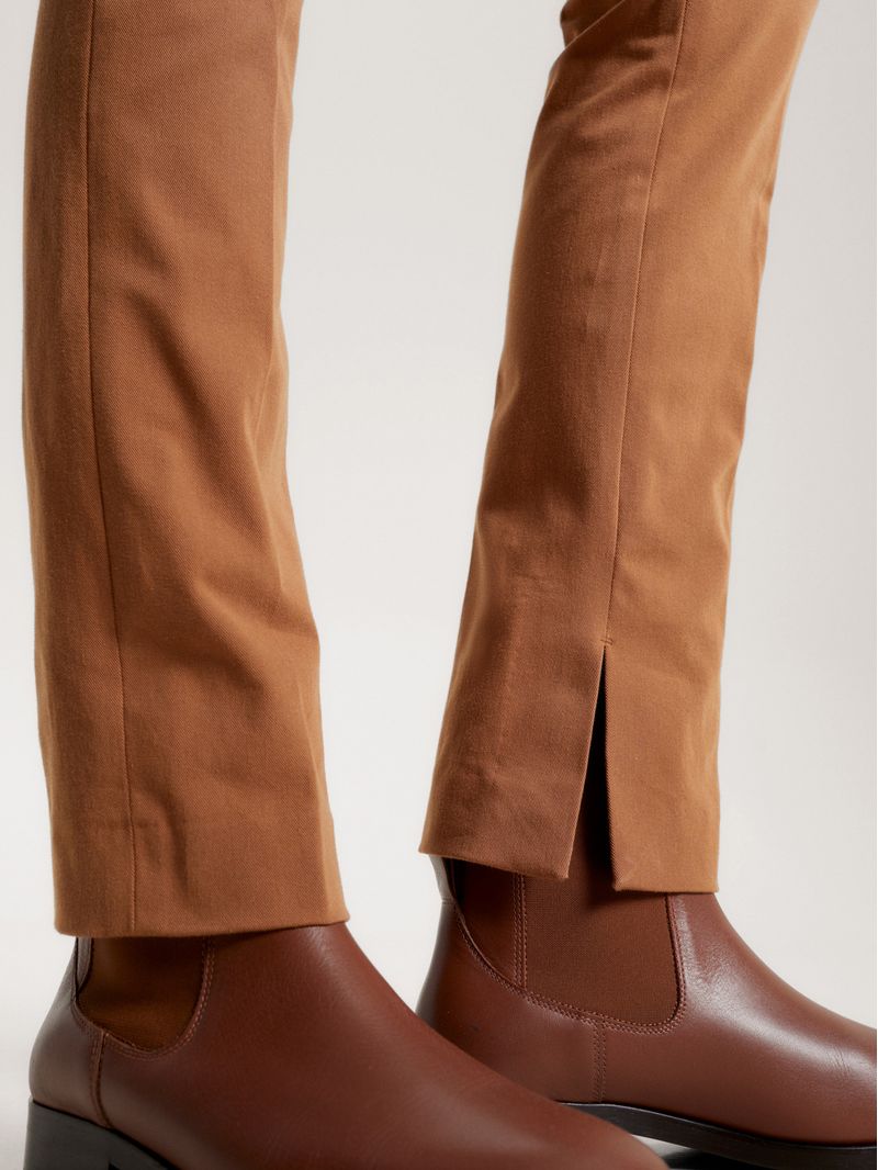 Pantalon-slim-de-gabardina