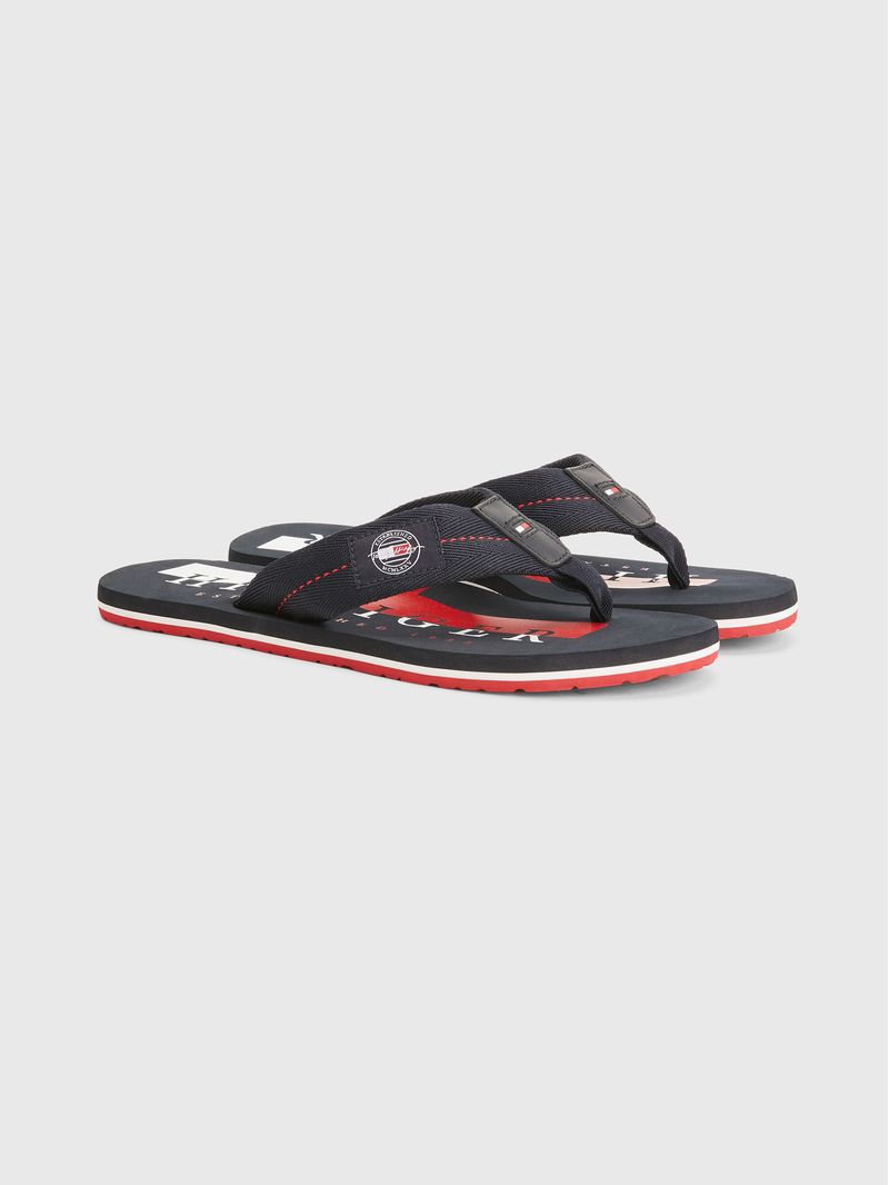 Chancletas-con-logo-para-playa