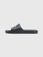 Chancletas-con-parche-con-logo-de-Tommy-Jeans