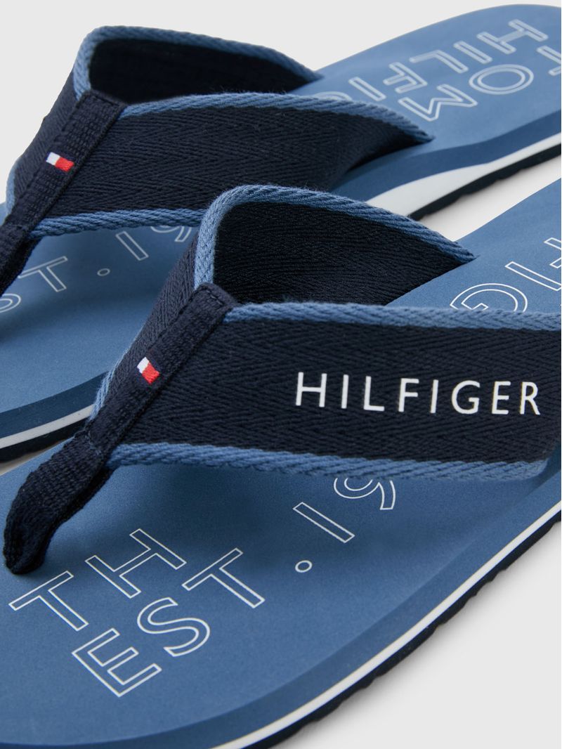 Chancletas-de-tejido-trenzado-con-logo