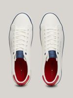 Zapato-tenis-deportivos-con-logo-y-ventilacion