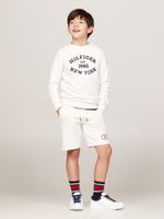 Short-de-chandal-con-monotipo