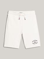 Short-de-chandal-con-monotipo