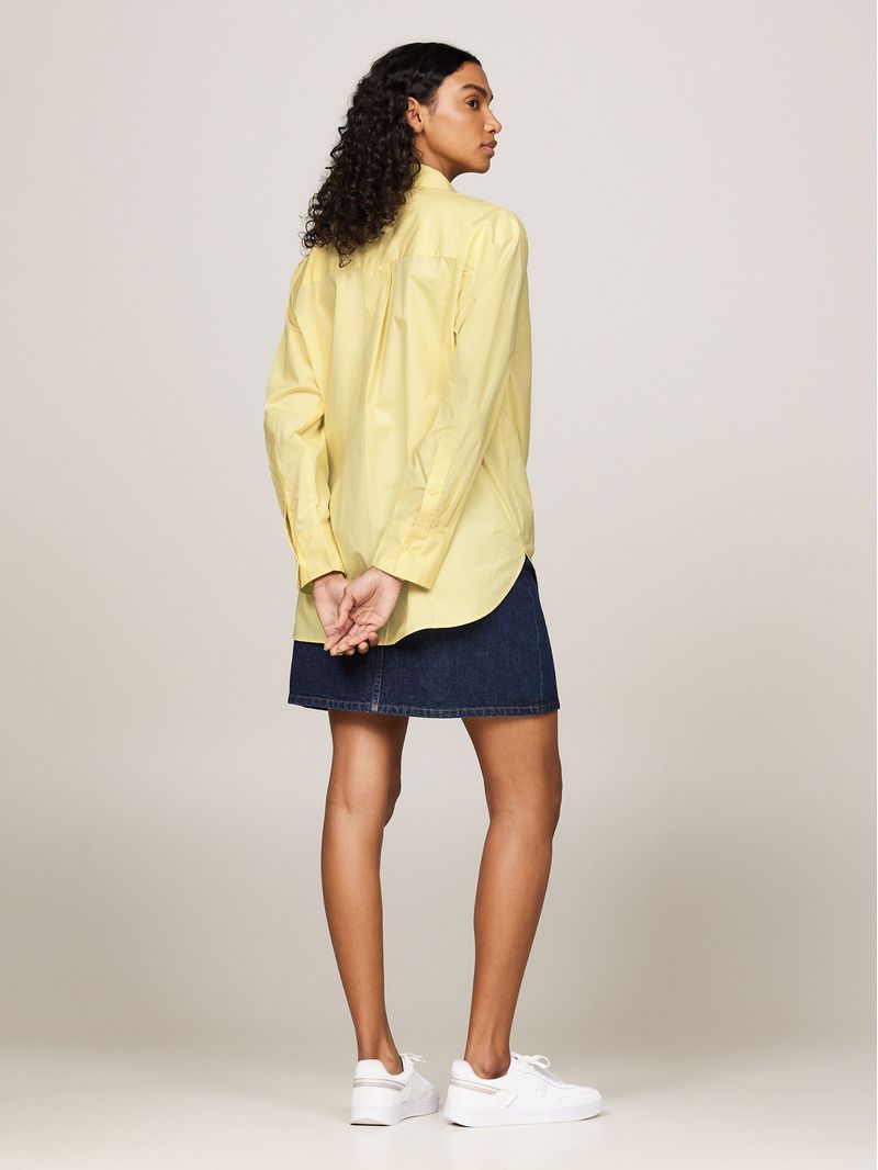 Camisa-oversize-con-bolsillo-de-parche