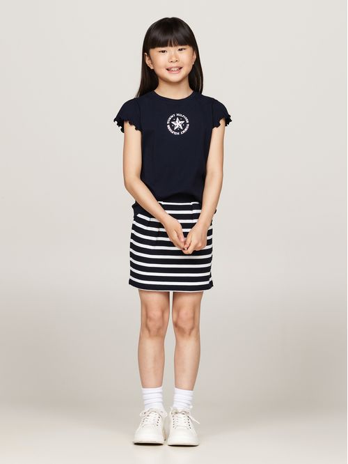 Playera con logo metálico