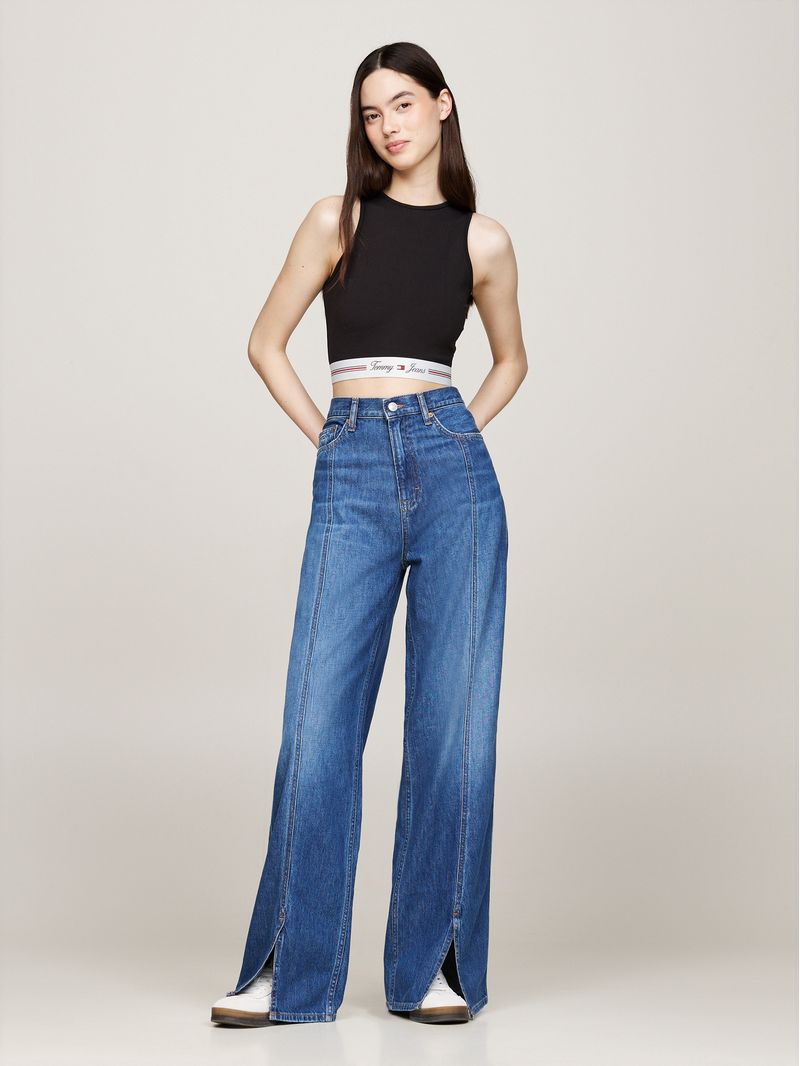 Bralette-cropped-con-efecto-cut-out-trasero