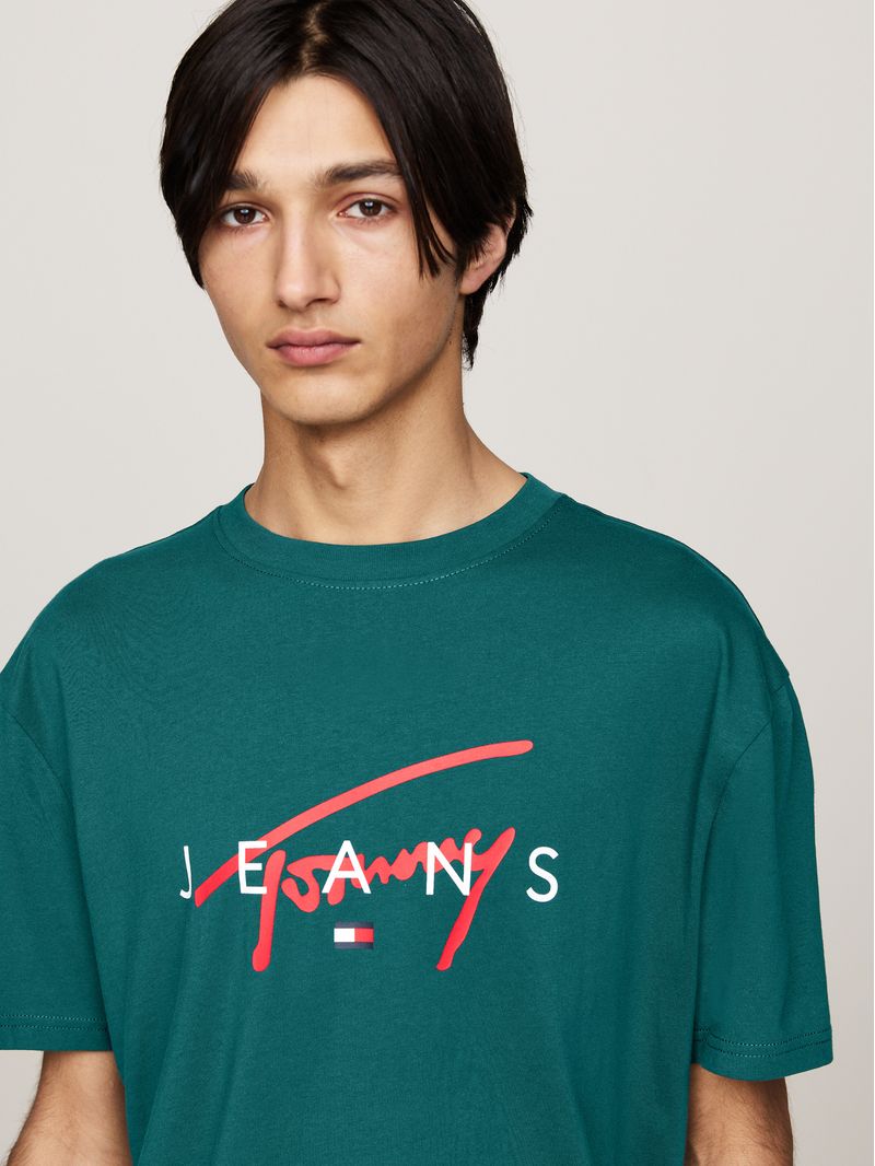 Playera-con-logo-con-la-firma-de-Tommy