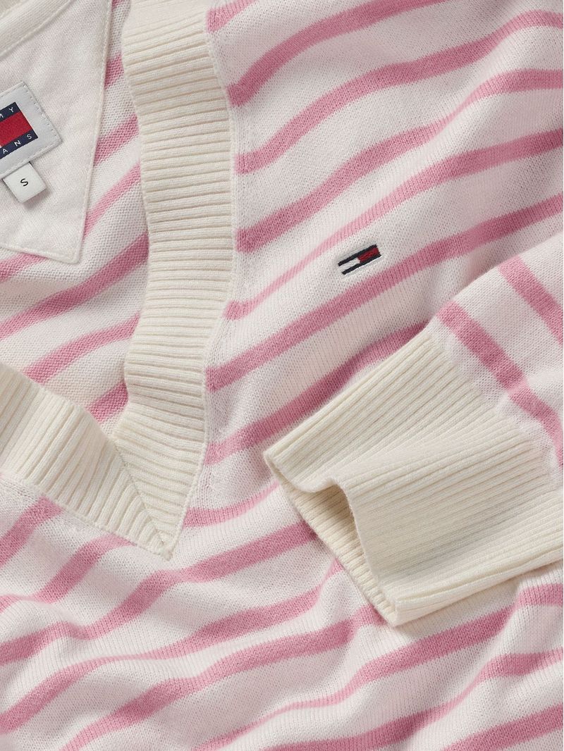 Sueter-con-cuello-en-v
