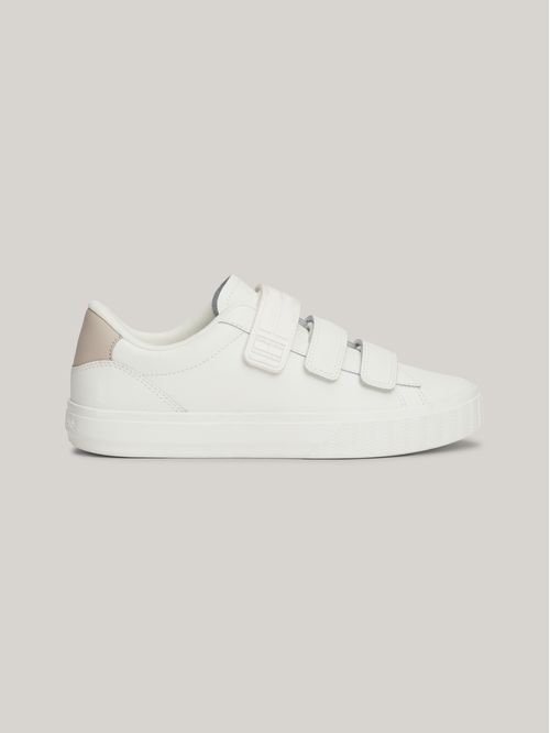 Zapato tenis de Cuero con cierre de velcro