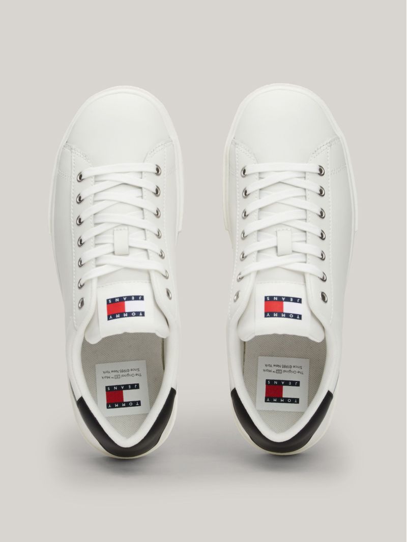 Zapato-tenis-de-plataforma-con-logo